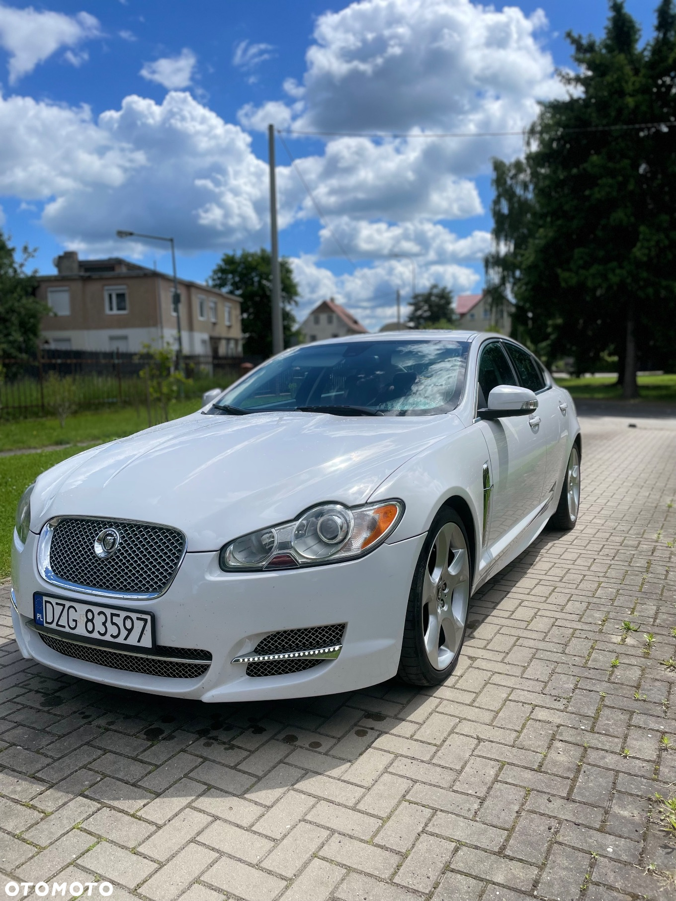 Jaguar XF 4.2 SV8 - 7