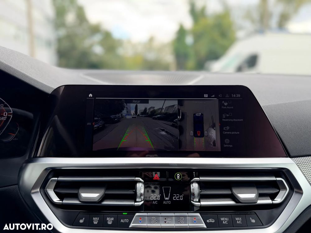 BMW M2 M240i xDrive AT - 26