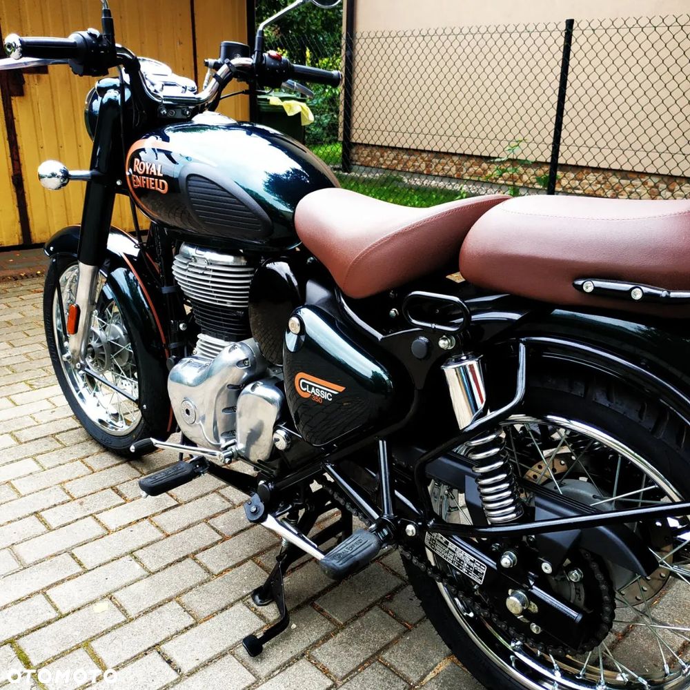 Royal Enfield Classic - 4