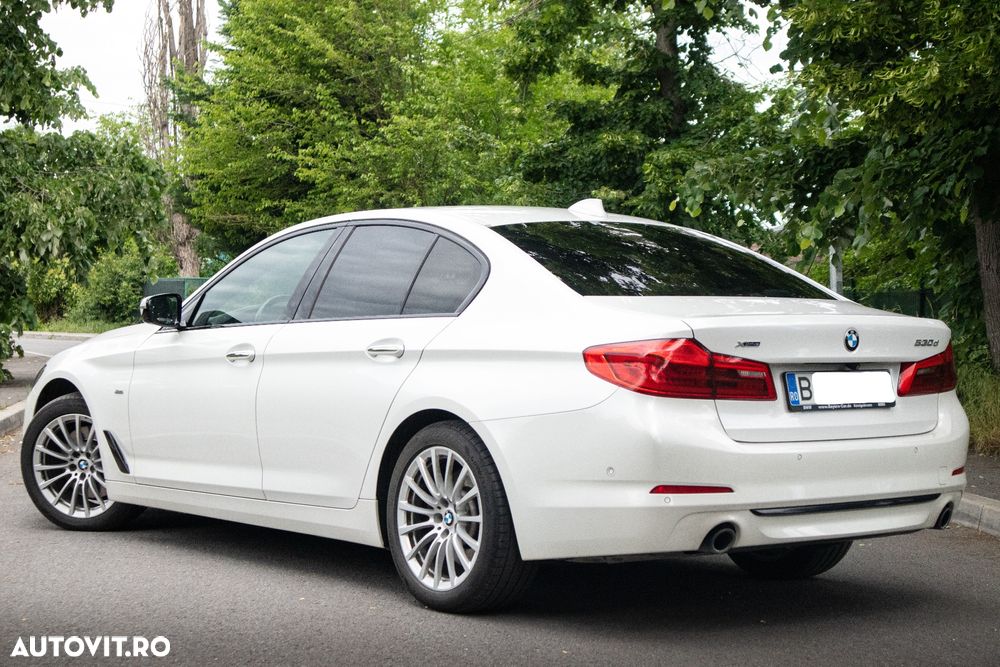 BMW Seria 5 530d xDrive Aut. Luxury Line - 2