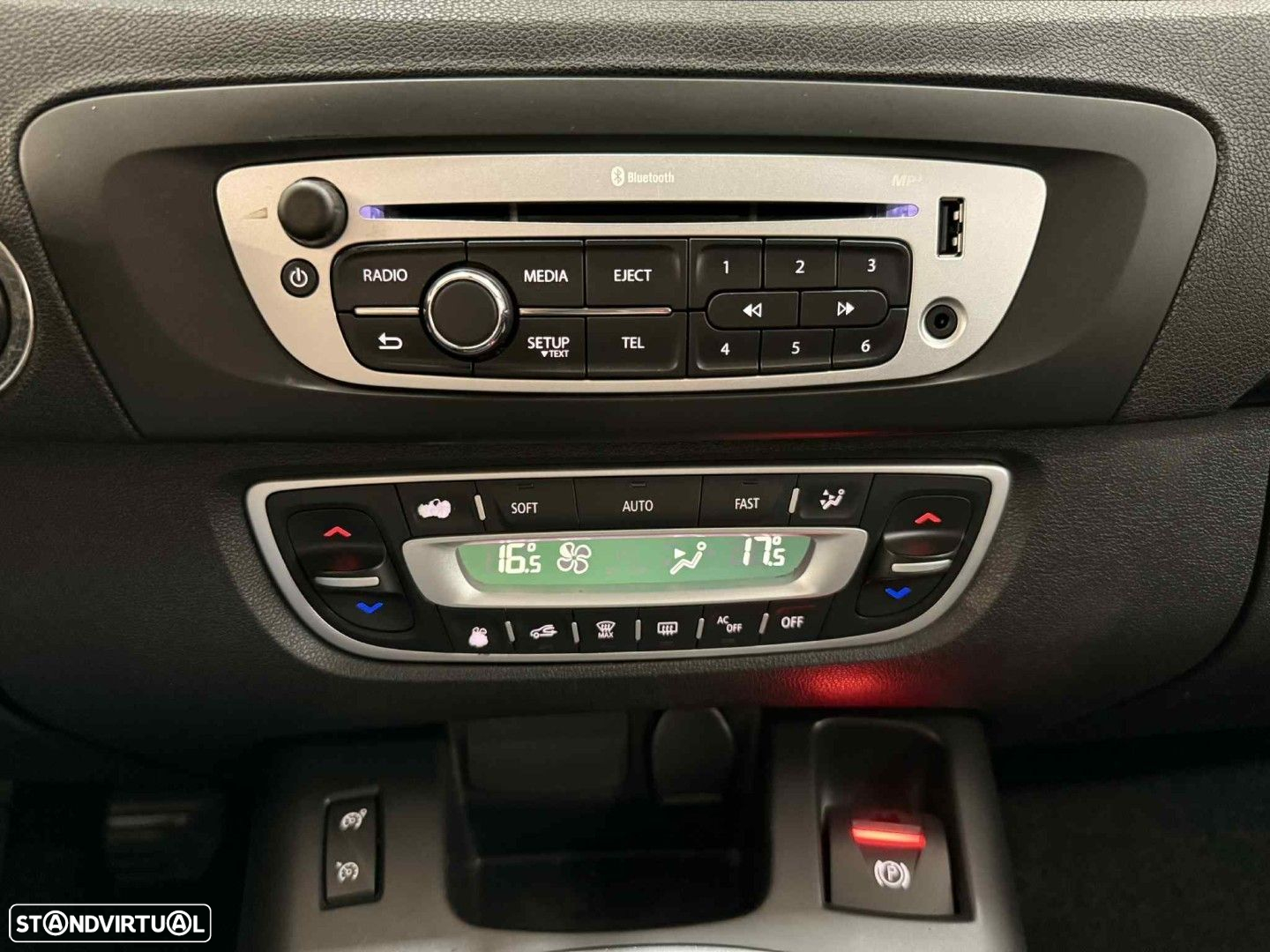 Renault Scénic 1.5 dCi Exclusive SS - 17