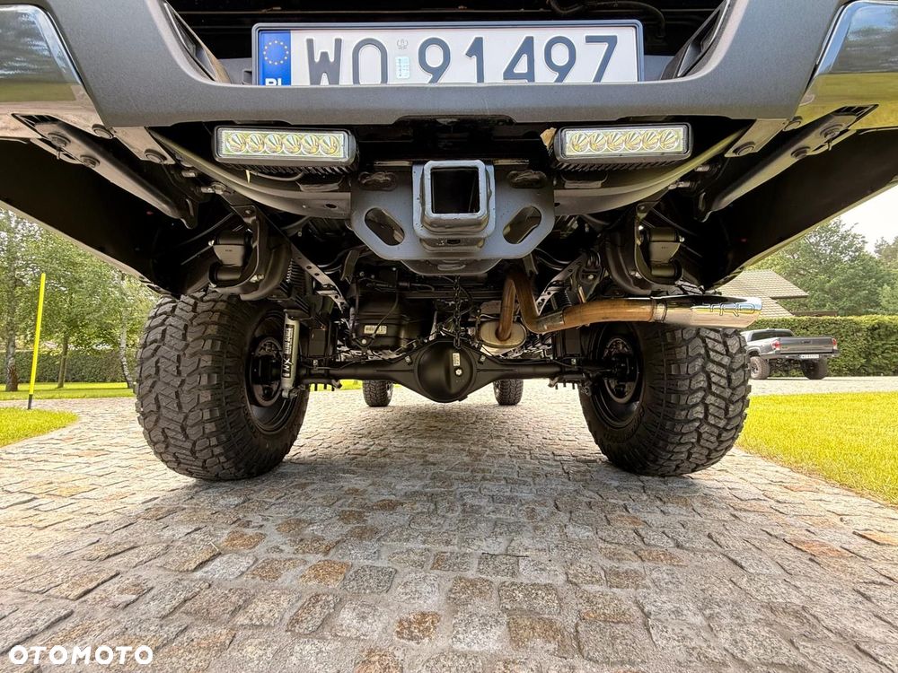 Toyota Tacoma - 28