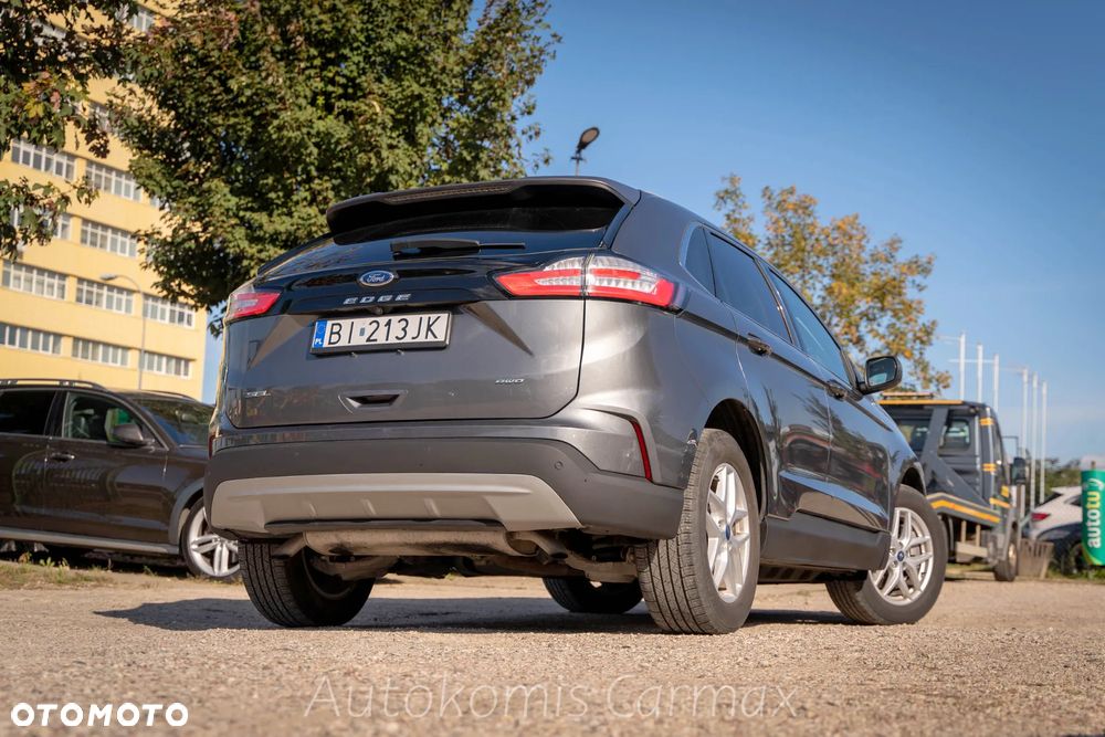 Ford Edge - 8