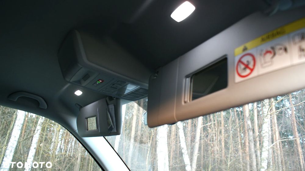 Volkswagen Caravelle - 20