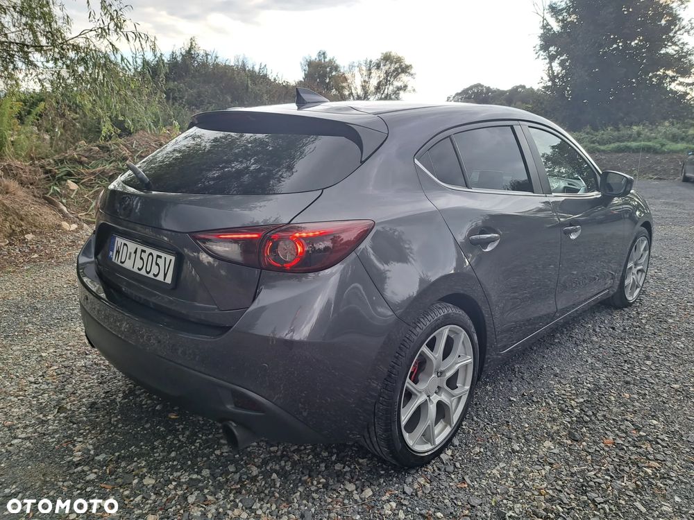 Mazda 3 - 4