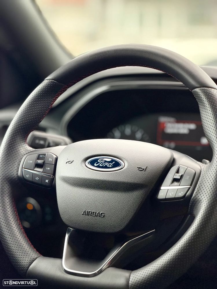 Ford Focus 1.0 EcoBoost MHEV ST-Line Aut. - 31