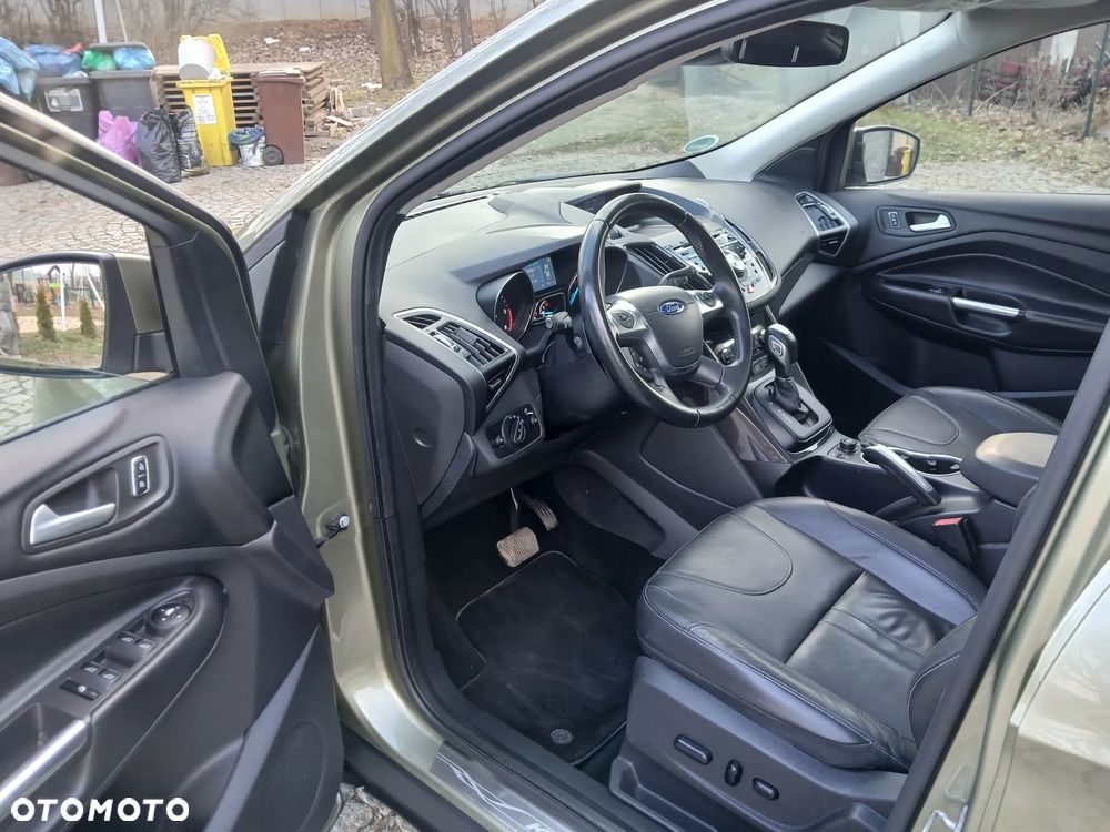 Ford Kuga 2.0 TDCi 4x4 Titanium - 20