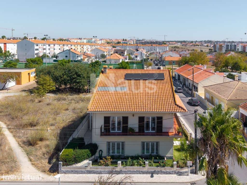 Moradia isolada T4+2 no Montijo com piscina - Grande imagem: 4/49