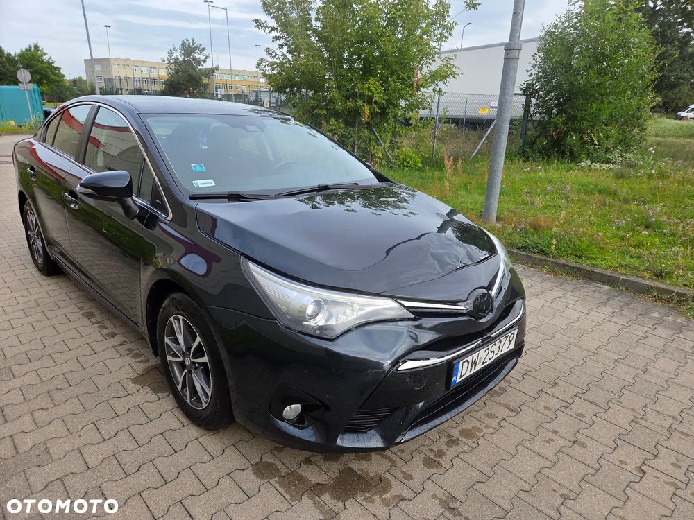 Toyota Avensis 2.0 Premium MS - 3