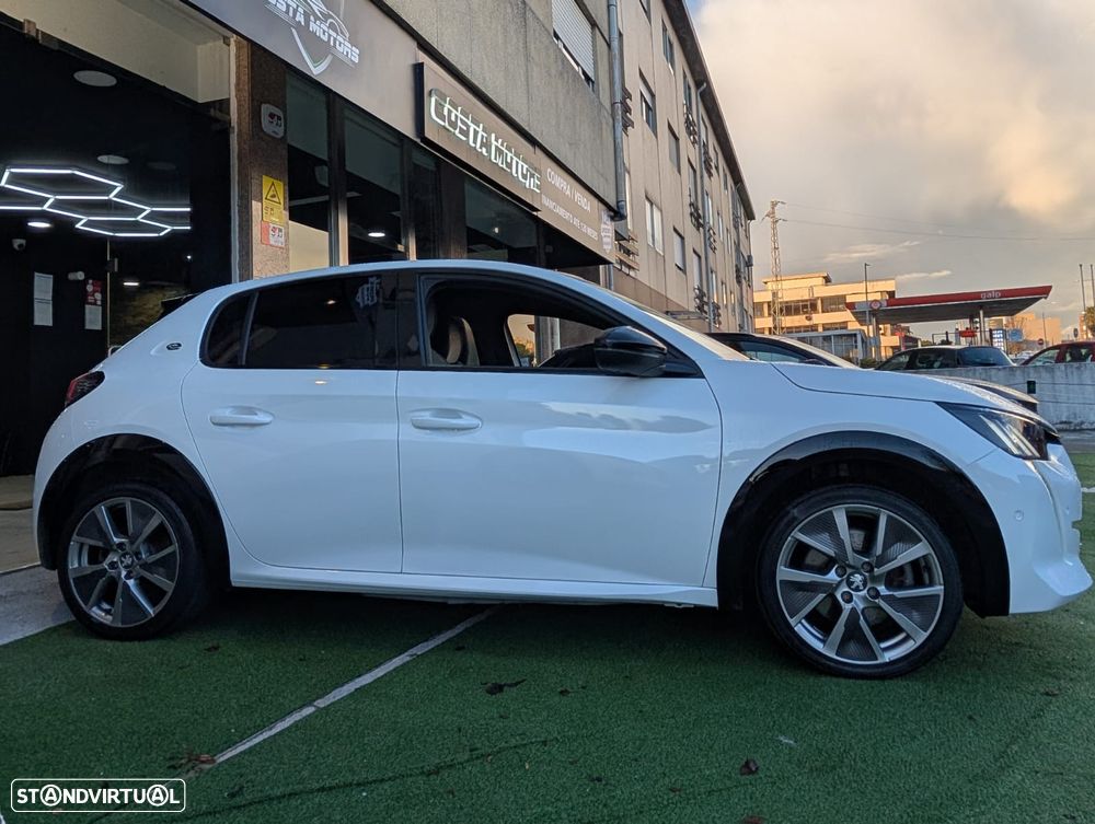 Peugeot e-208 GT Pack - 4