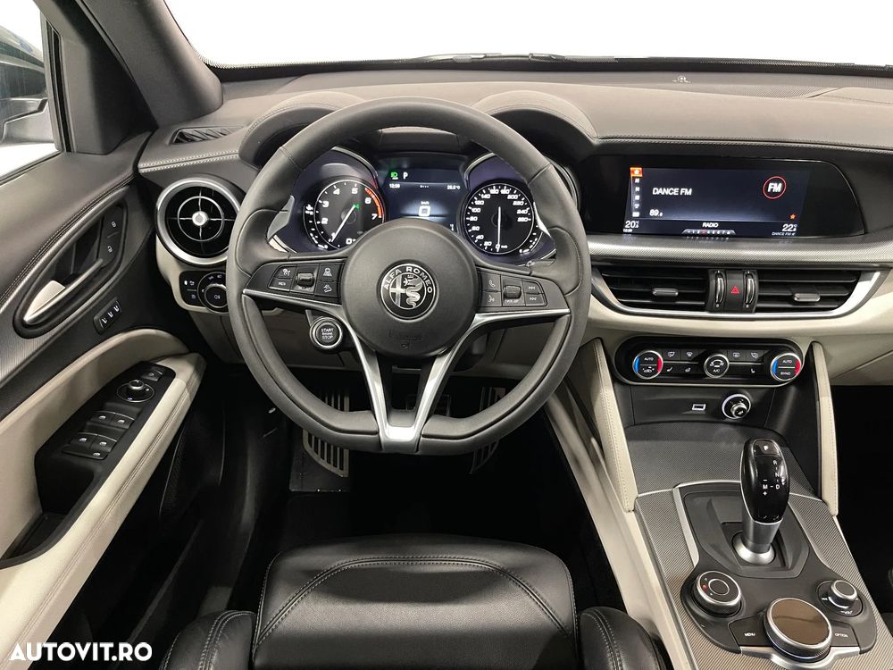 Alfa Romeo Stelvio 2.0 Turbo AWD AT8 Super - 7