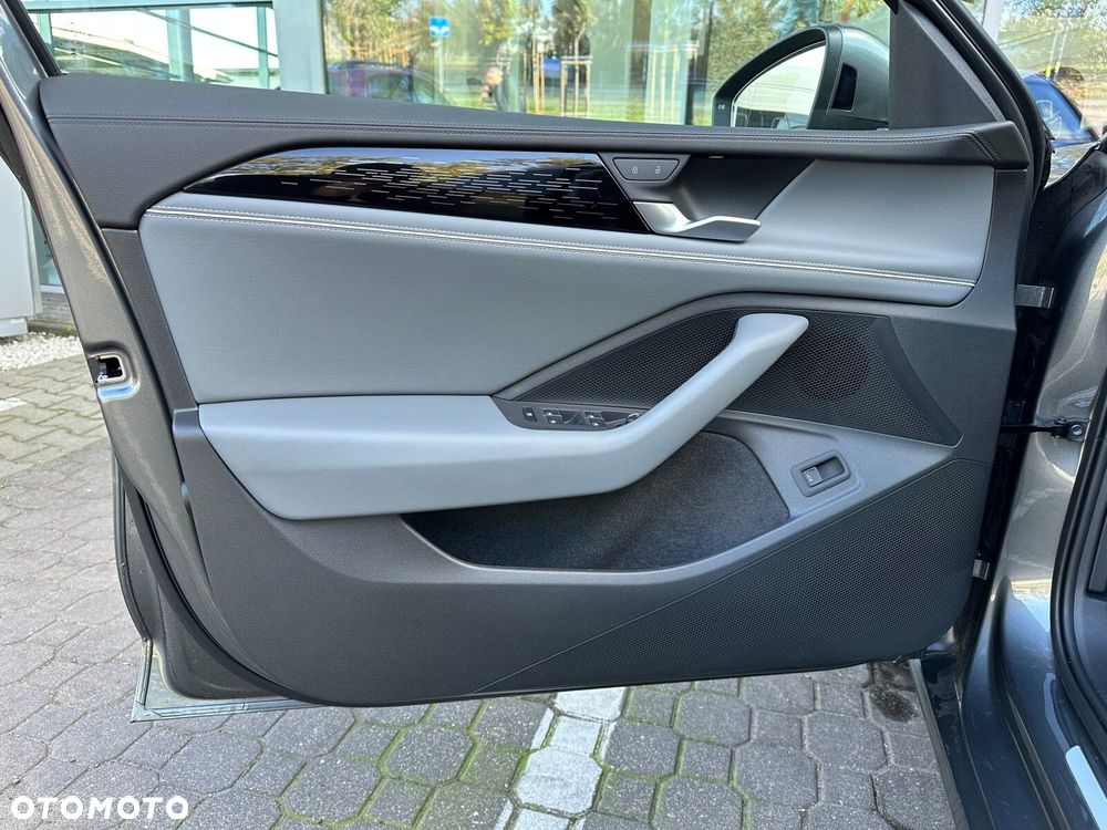 Volkswagen Passat Variant 1.5 TSI ACT mHEV Elegance DSG - 9