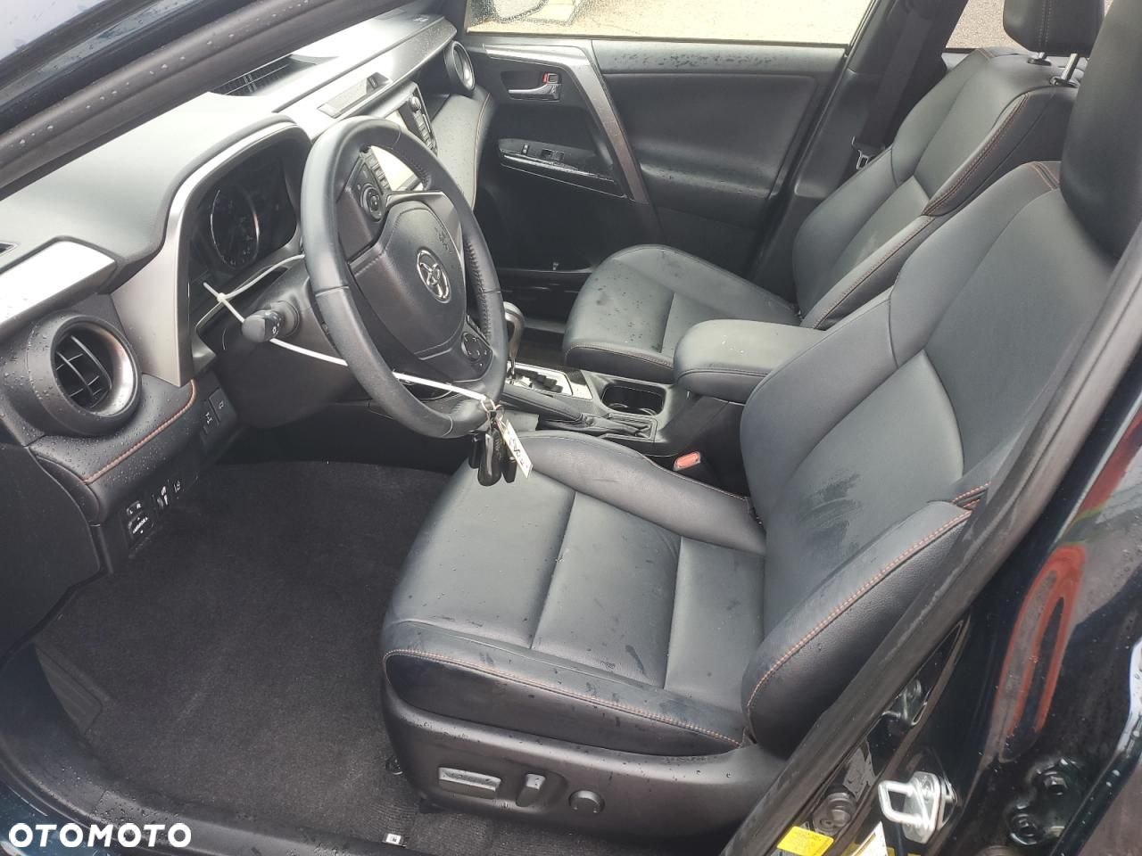 Toyota RAV4 - 7
