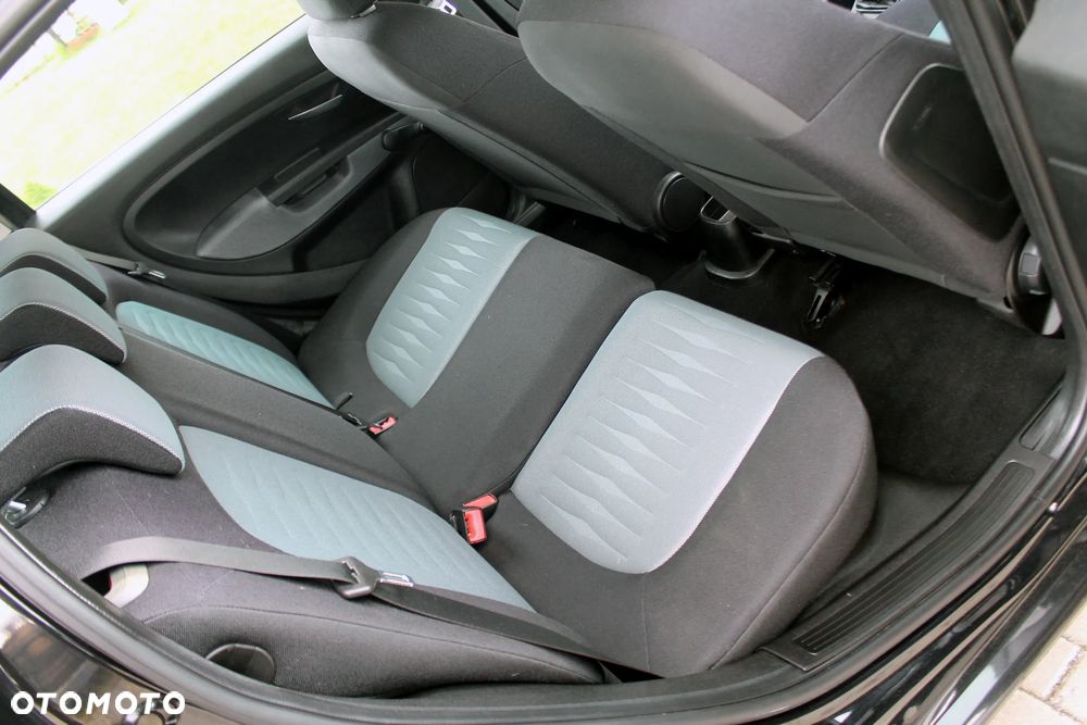 Fiat Punto 1.4 16V Dynamic - 14