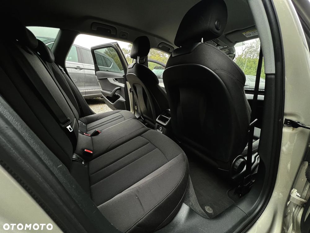 Audi A4 Avant 2.0 TFSI ultra S tronic sport - 19