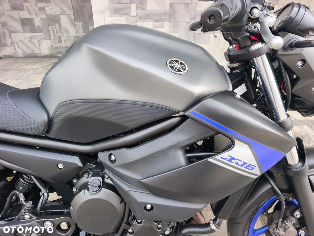 Yamaha XJ - 5