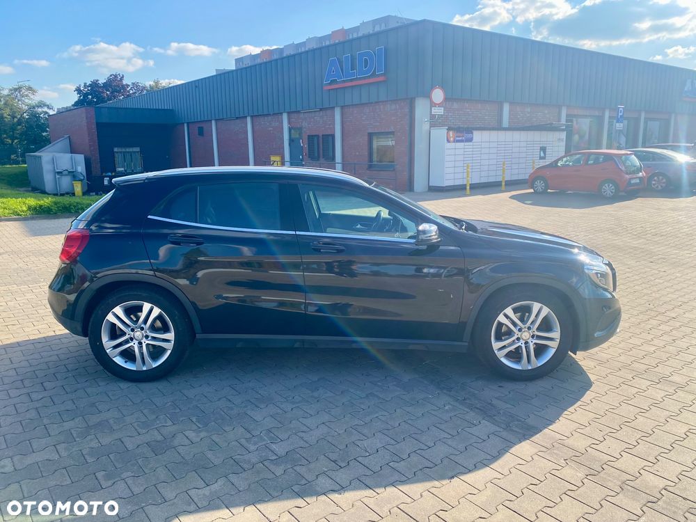 Mercedes-Benz GLA - 6