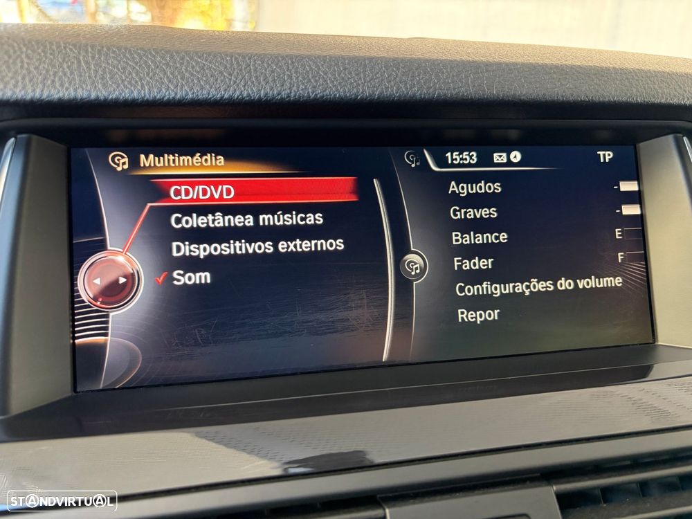BMW 520 d Pack Desportivo M Auto - 25