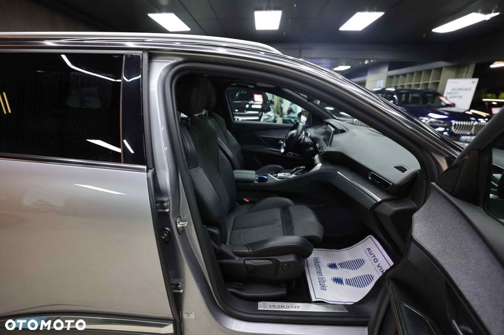 Peugeot 5008 PureTech 130 EAT8 Stop & Start GT - 26