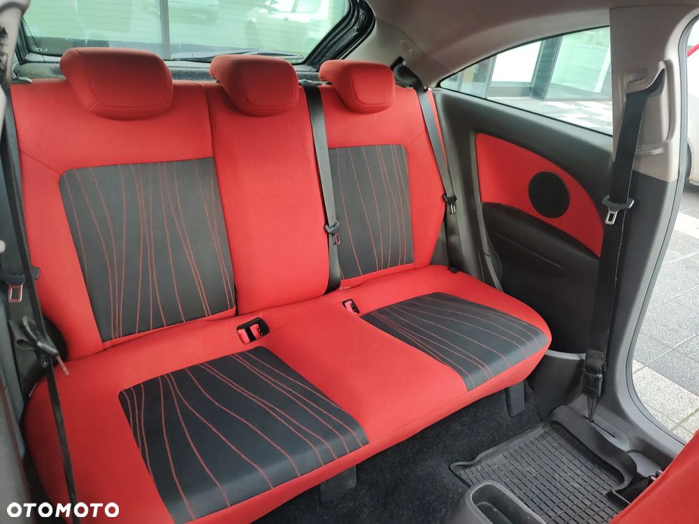Opel Corsa 1.4 16V Enjoy - 14