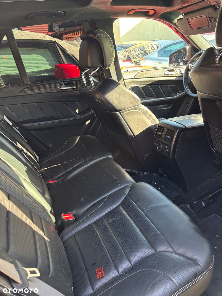 Mercedes-Benz GLE - 21