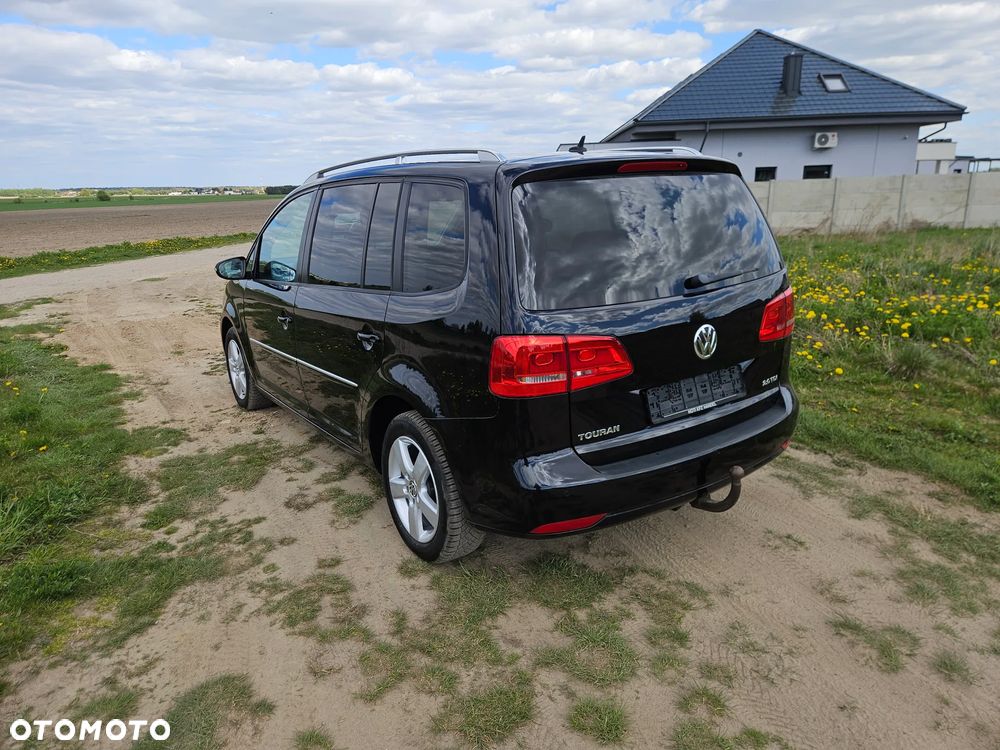 Volkswagen Touran 2.0 TDI DPF BlueMotion Technology Highline - 5