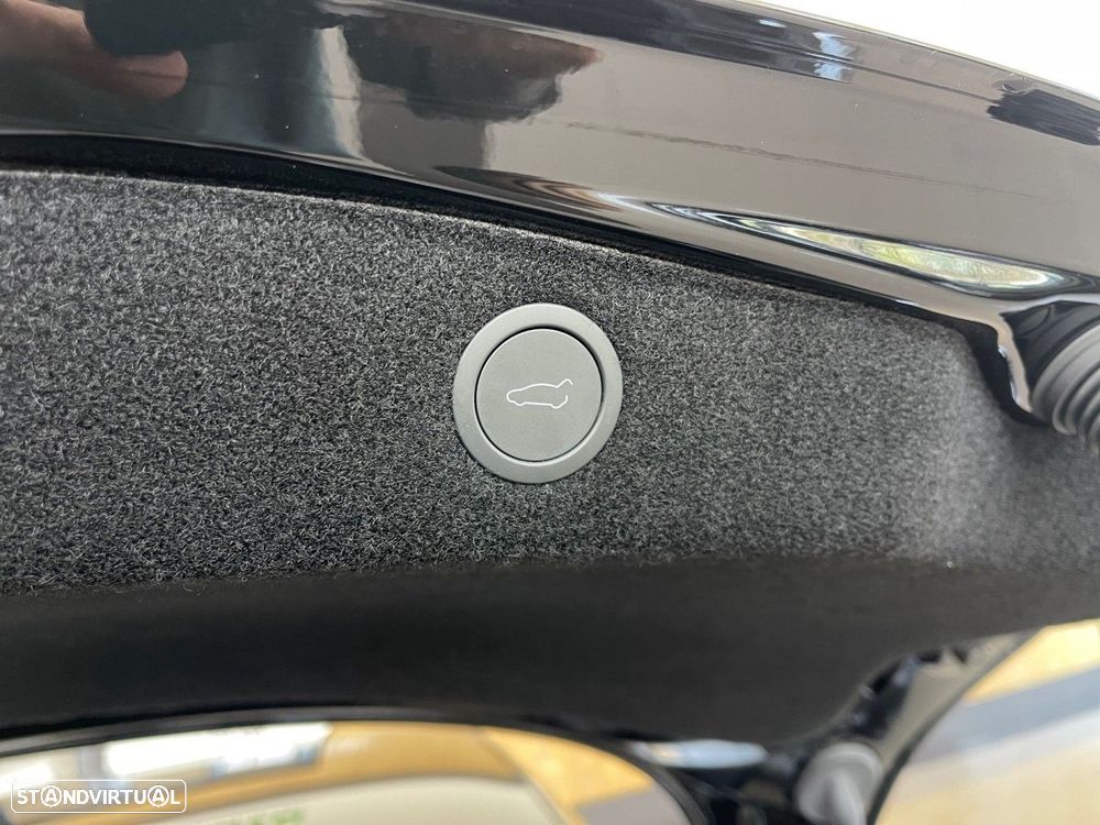 Tesla Model 3 - 12