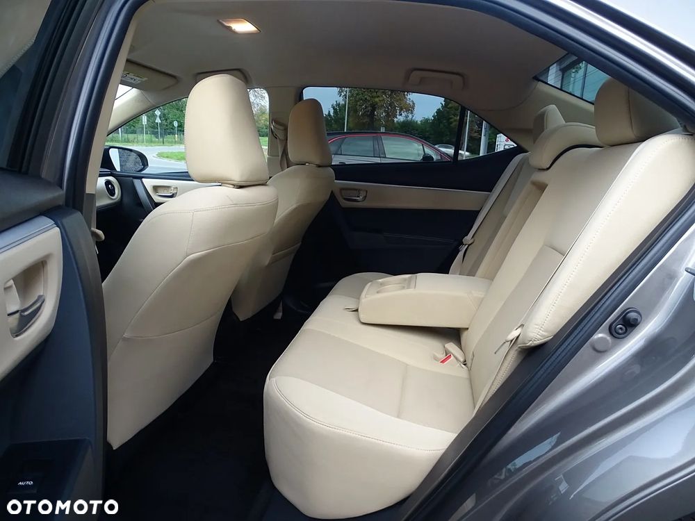Toyota Corolla 1.6 Comfort MS - 18