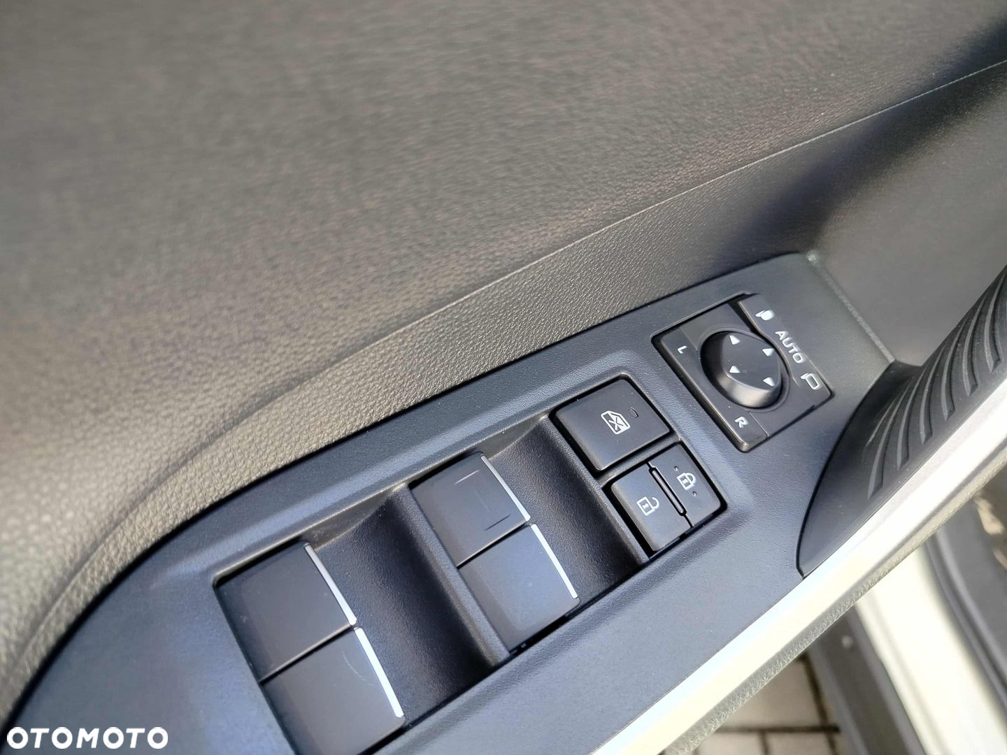 Toyota RAV4 2.5 Hybrid Selection 4x2 - 14