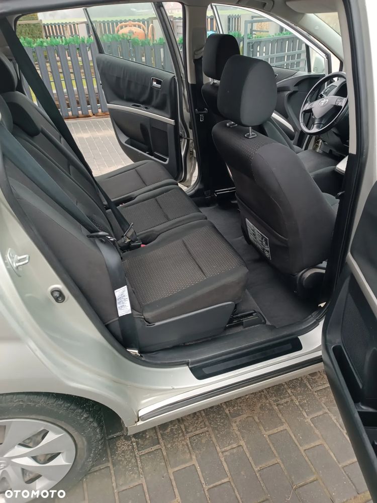 Toyota Corolla Verso 1.8 Sol 7os MM - 18