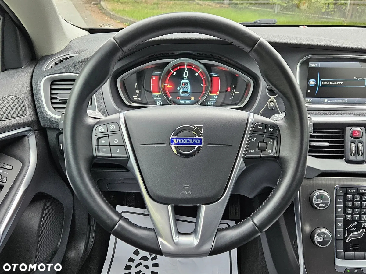 Volvo V40 - 11