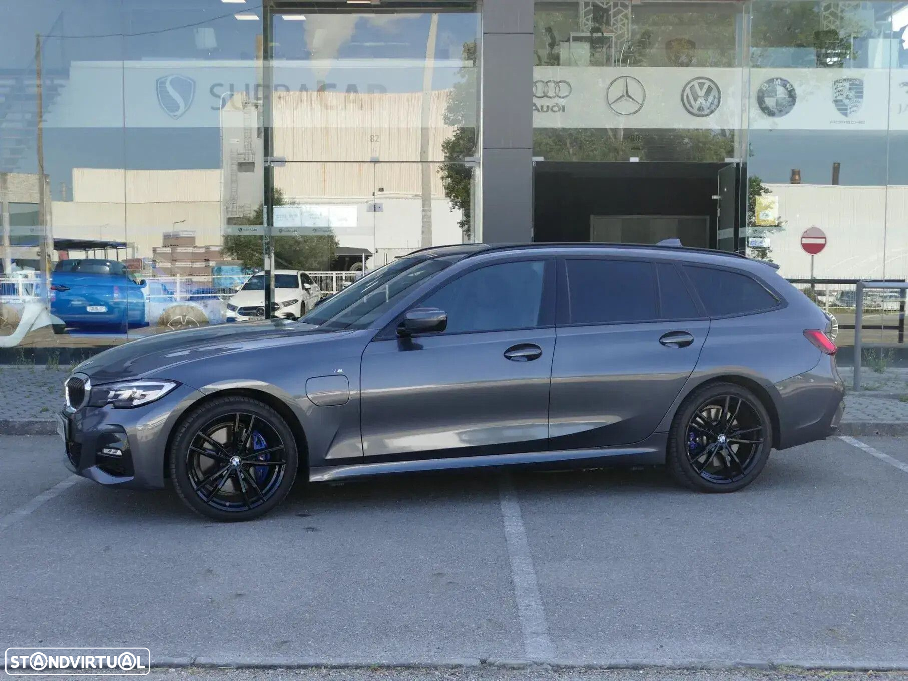BMW 330 e Touring Pack M Auto - 14