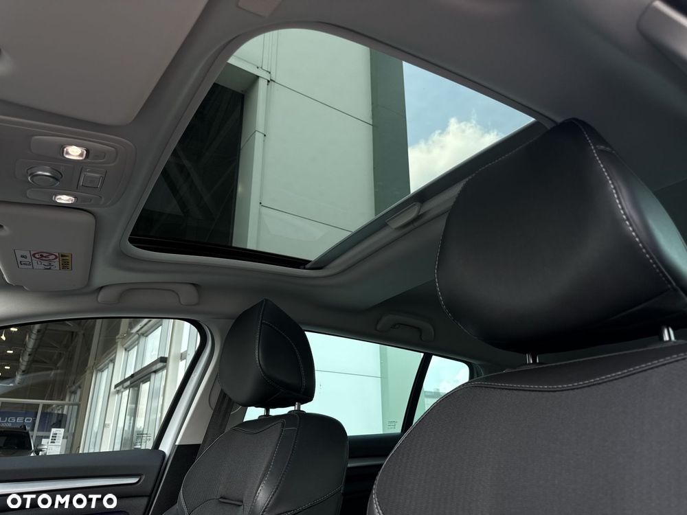 Renault Megane 1.3 TCe FAP Techno EDC - 38