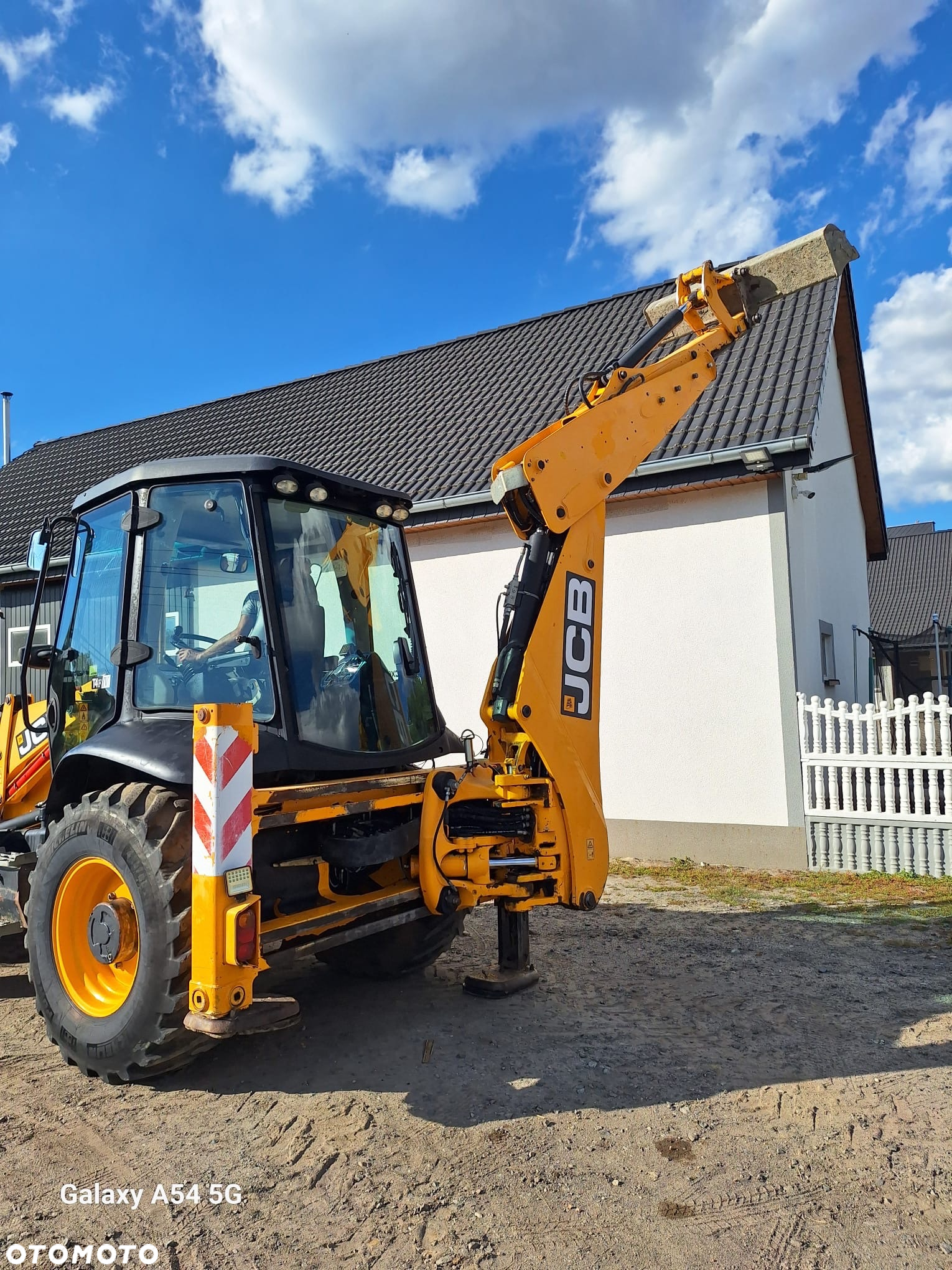 JCB 3CX - 8