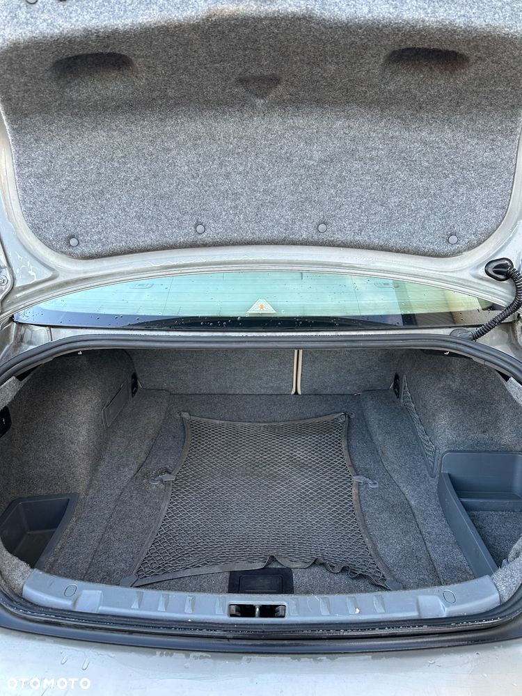 BMW Seria 3 325d - 28