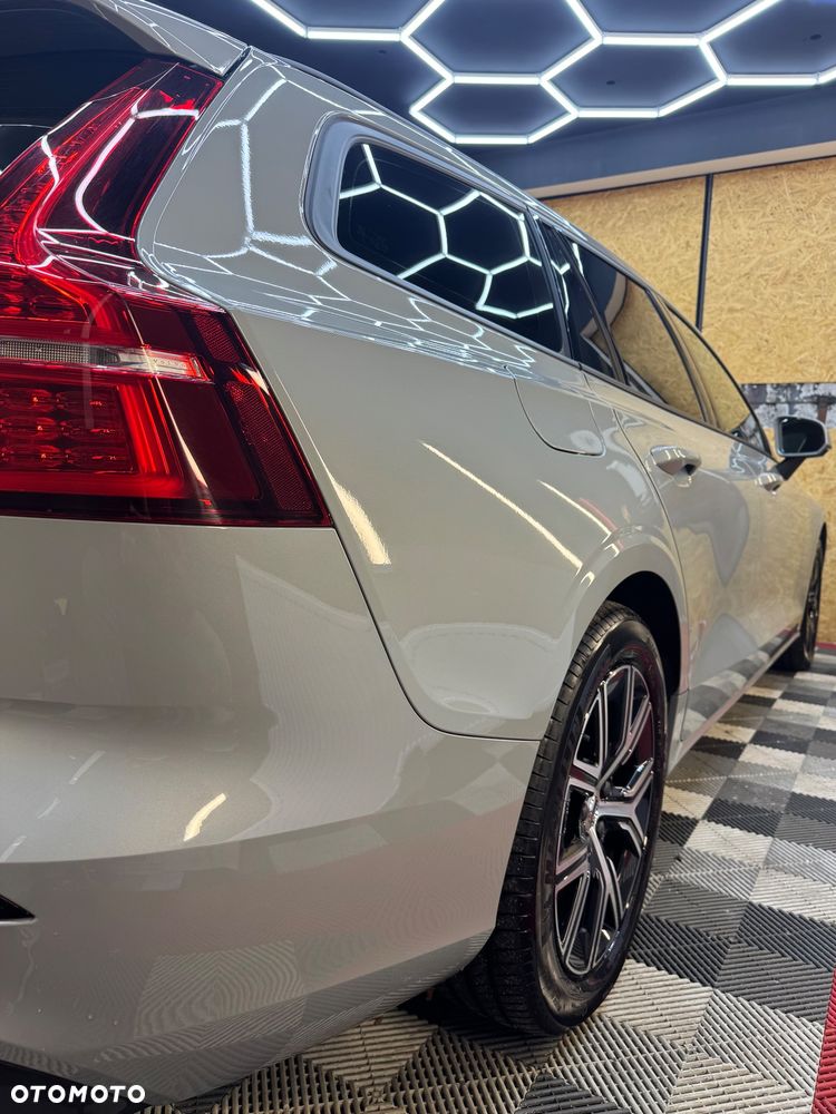 Volvo V60 B3 B Essential - 7