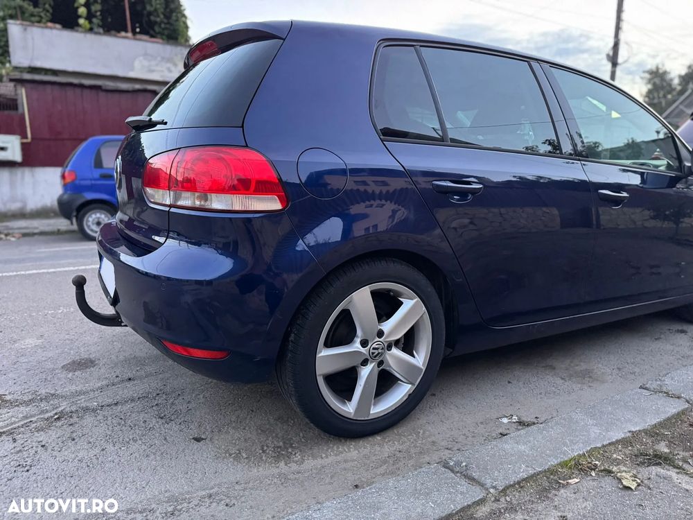 Volkswagen Golf 2.0 TDI DPF MATCH - 6