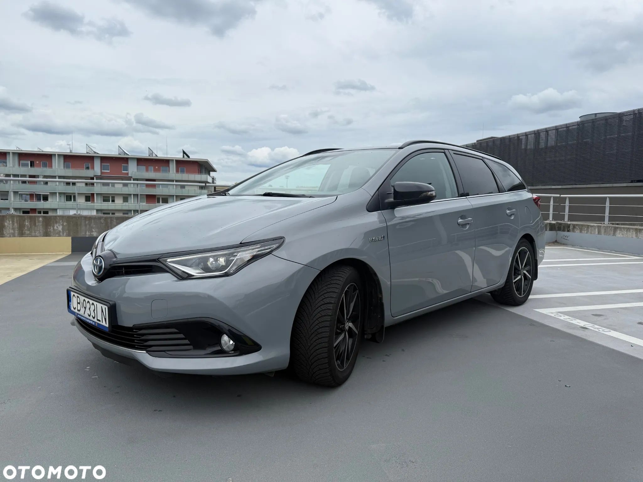 Toyota Auris 1.8 VVT-i Hybrid Automatik Edition-S - 1
