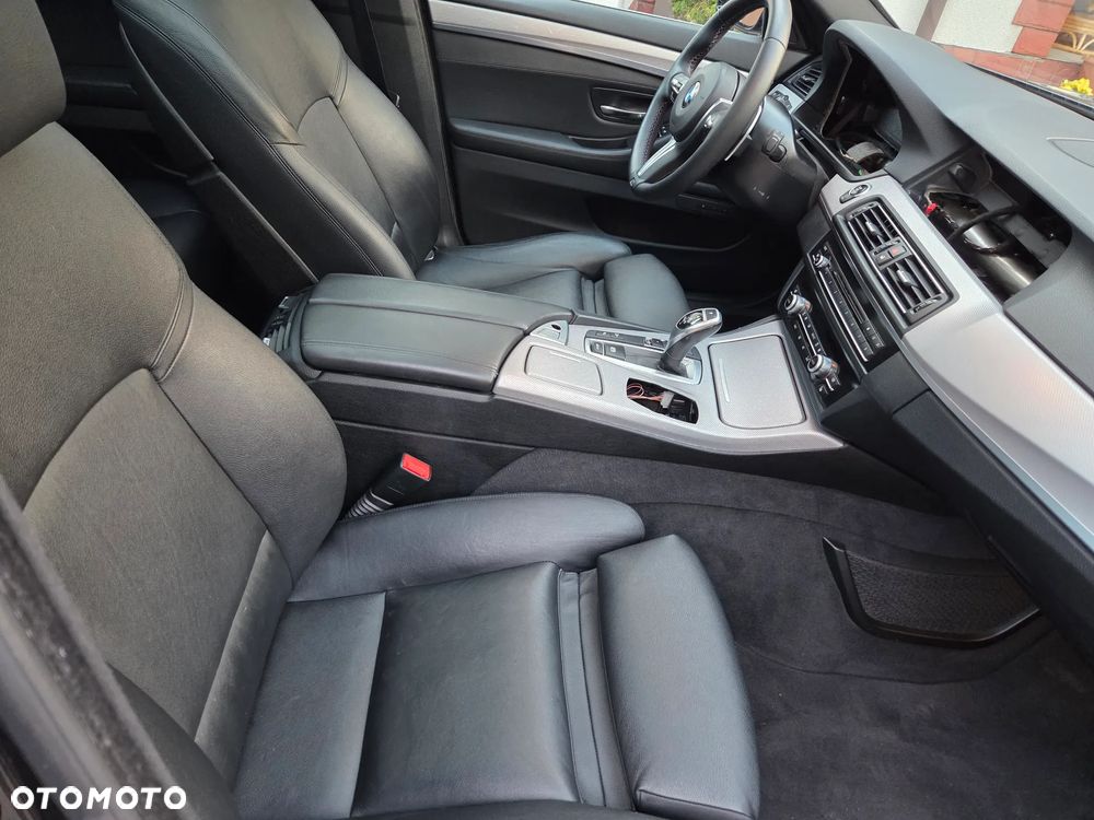 BMW Seria 5 530d xDrive Luxury Line - 21