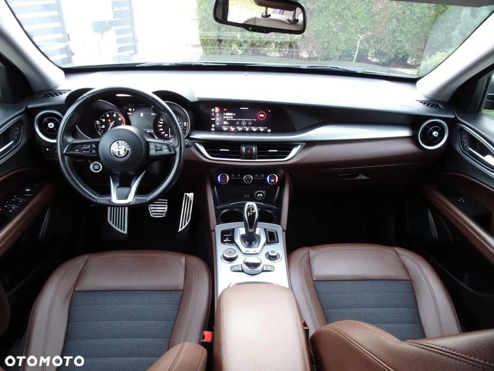 Alfa Romeo Stelvio 2.0 Turbo Sprint Q4 - 27