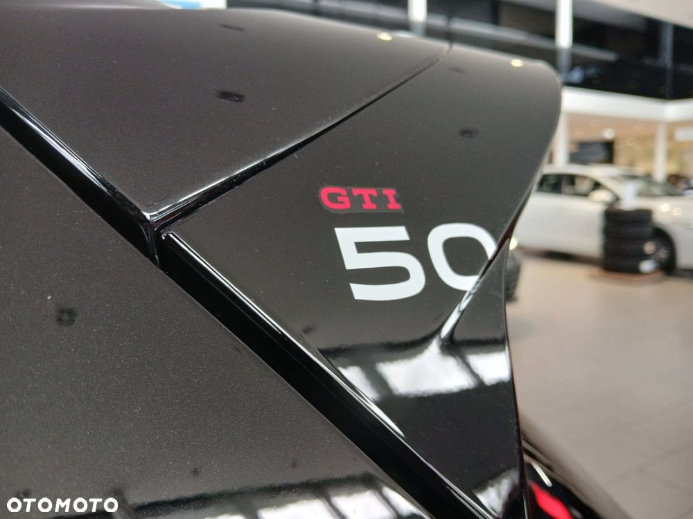 Volkswagen Golf - 8