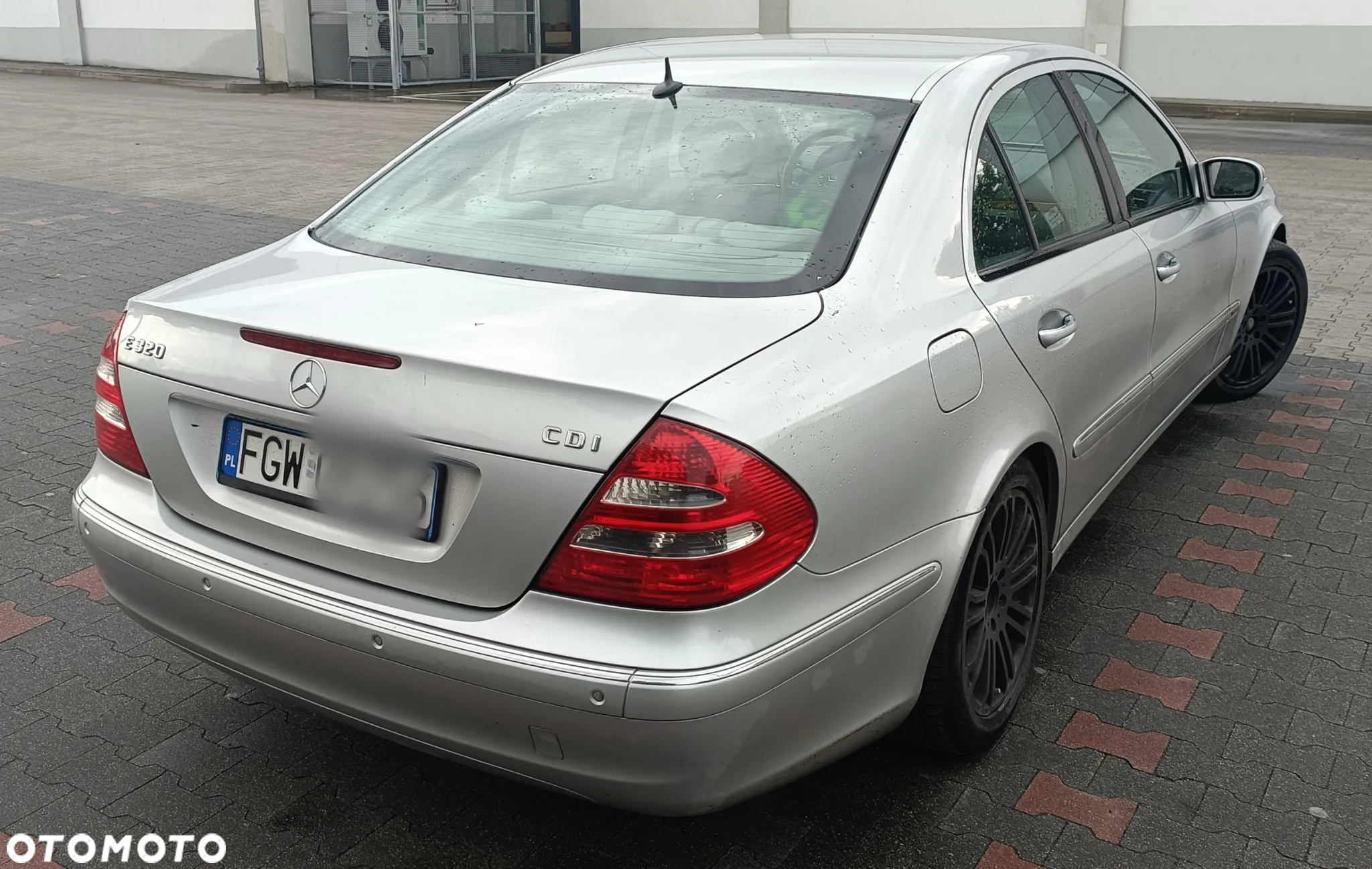 Mercedes-Benz Klasa E 320 CDI Elegance - 3