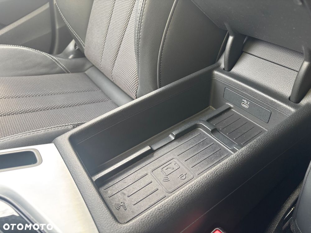 Audi A4 Avant 40 TDI mHEV S Line S tronic - 31