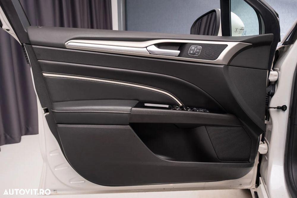 Ford Mondeo 2.0 CVT VIGNALE - 17