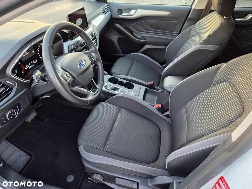 Ford Focus 1.0 EcoBoost Titanium - 8