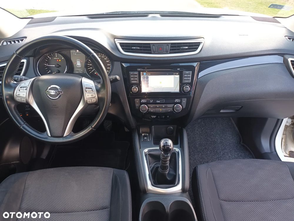 Nissan Qashqai 1.6 DCi N-Tec EU6 - 11