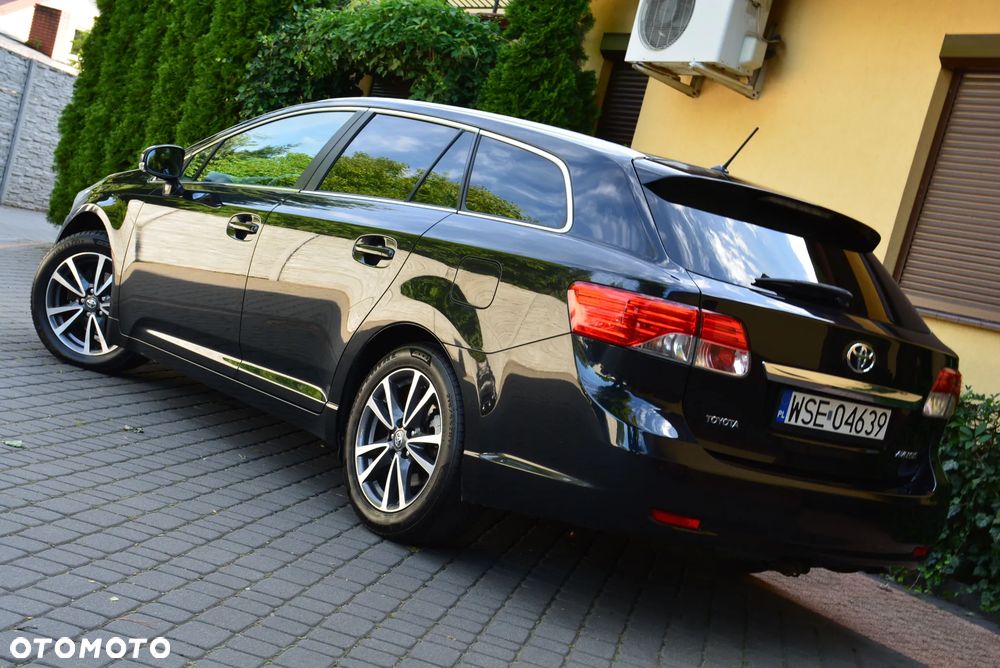 Toyota Avensis Touring Sports 1.8 Business Edition - 18
