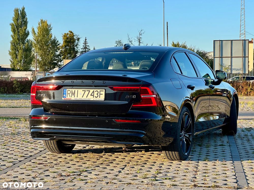 Volvo S60 2023 photo 5
