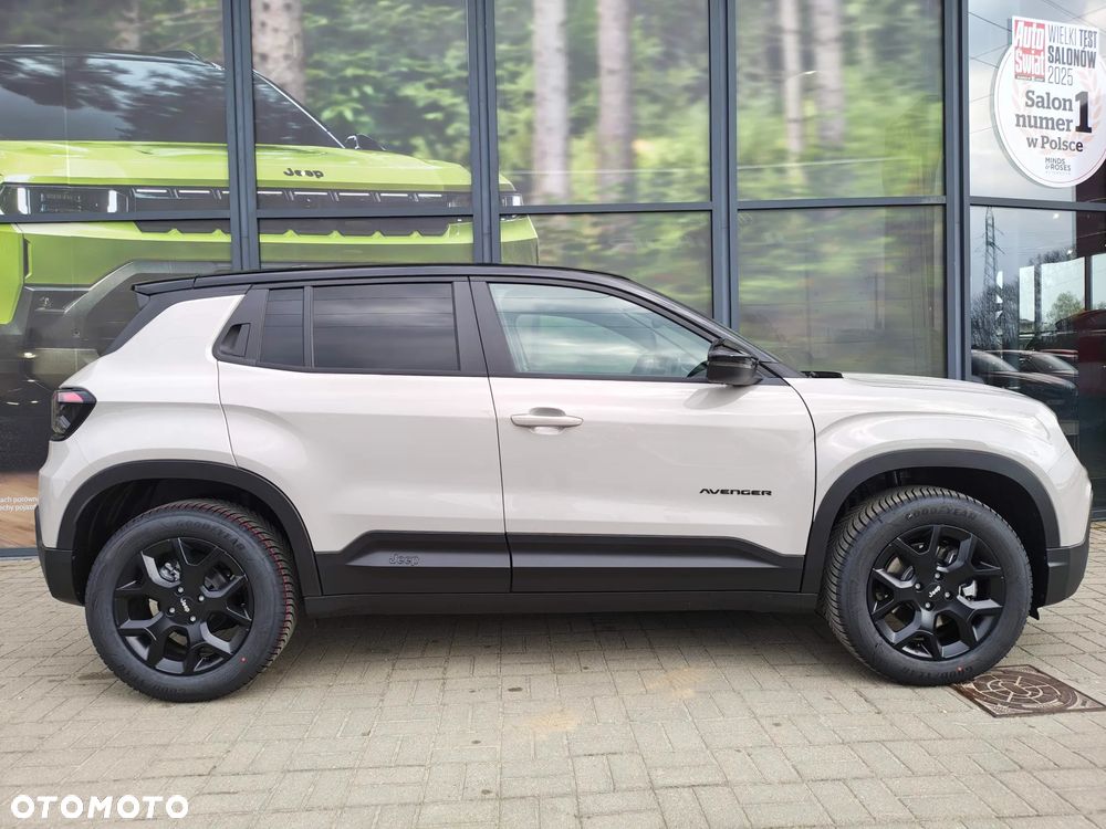 Jeep Avenger 1.2 T3 mHEV Black Edition FWD eDCT6 - 10