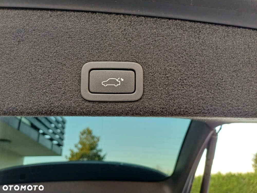 Volvo XC 60 D3 Drive-E Momentum - 31